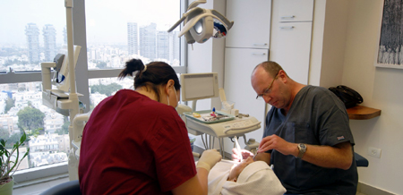 Имплантация зубов в центре им. Сураски - Израиль